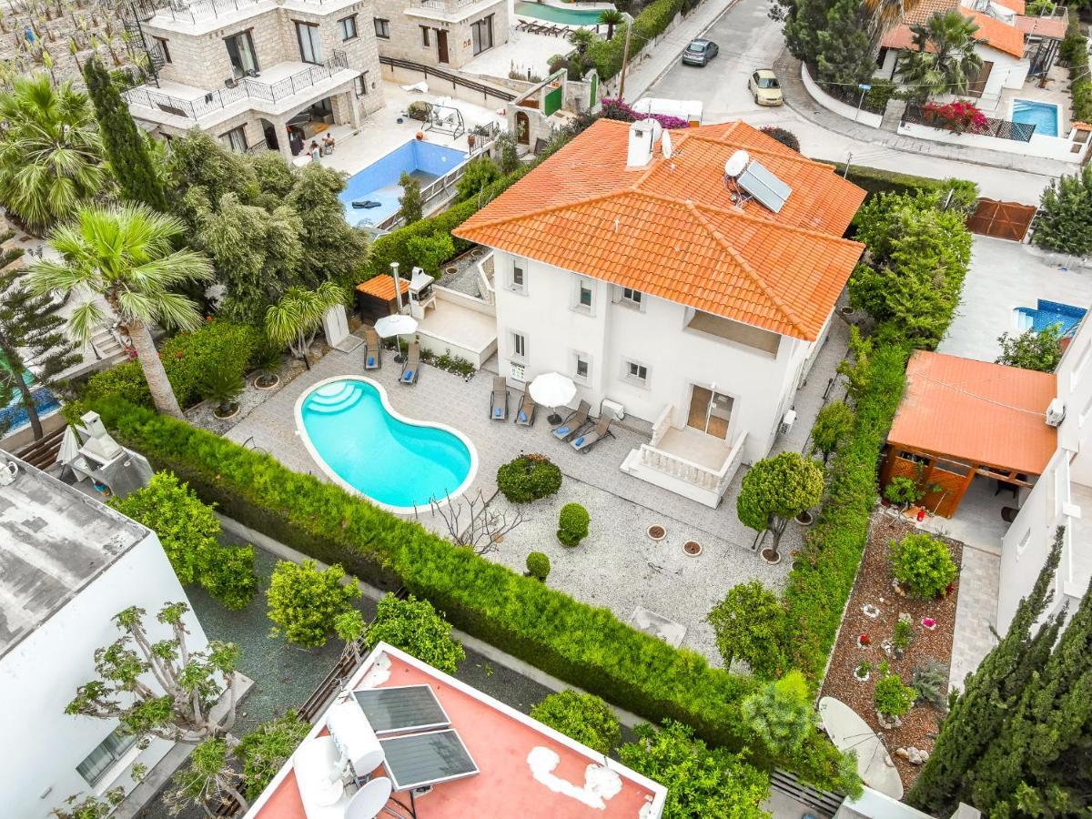 Villa Deja Blue By Ezoria Villas Korall-öböl Kültér fotó